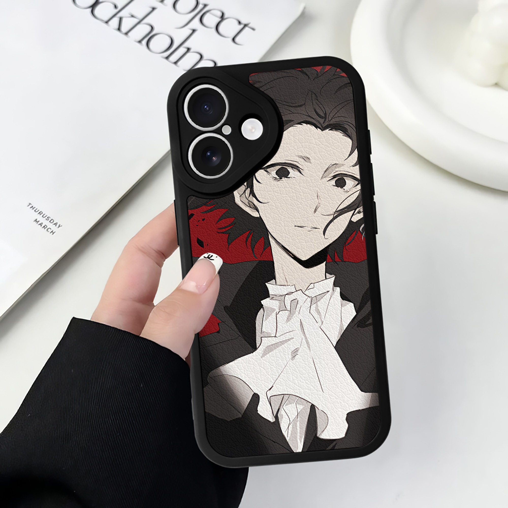 （画像用） 文豪ストレイドッグス Bungo Stray Dogs 【iPhone 16シリーズ対応】シリコンスマホケース（レザー調） 材質：シリコン